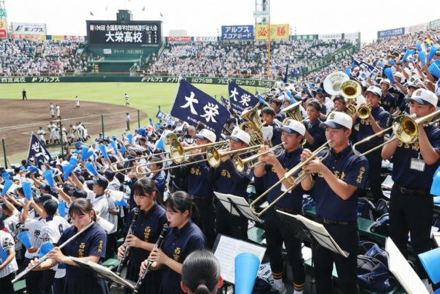 甲子園を彩る「裏甲子園」の熱量！